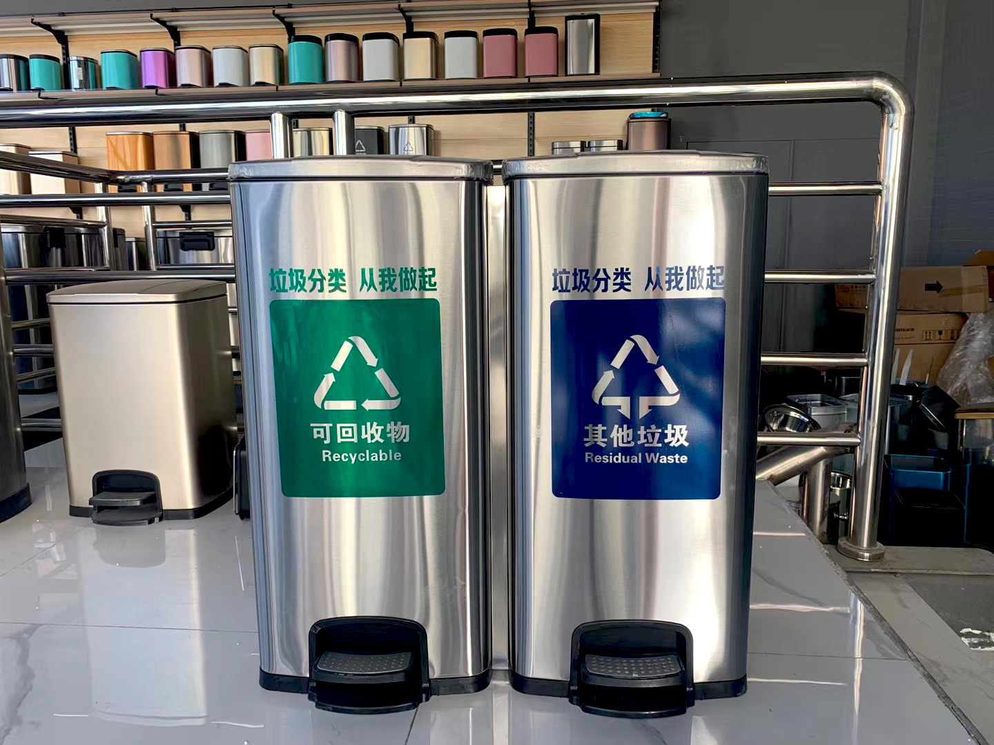 304材质不锈钢垃圾桶